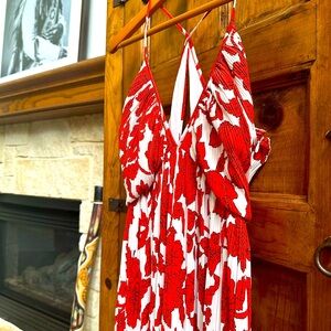 H&M strappy red and white floral maxi dress like new! Couture lookalike!